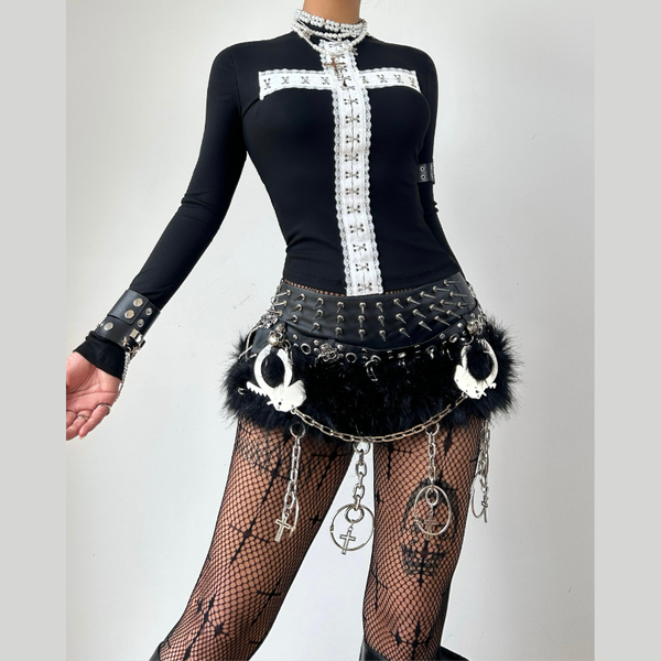 Long sleeve crewneck cross pattern top