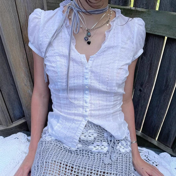 Button lace hem puff sleeve solid top