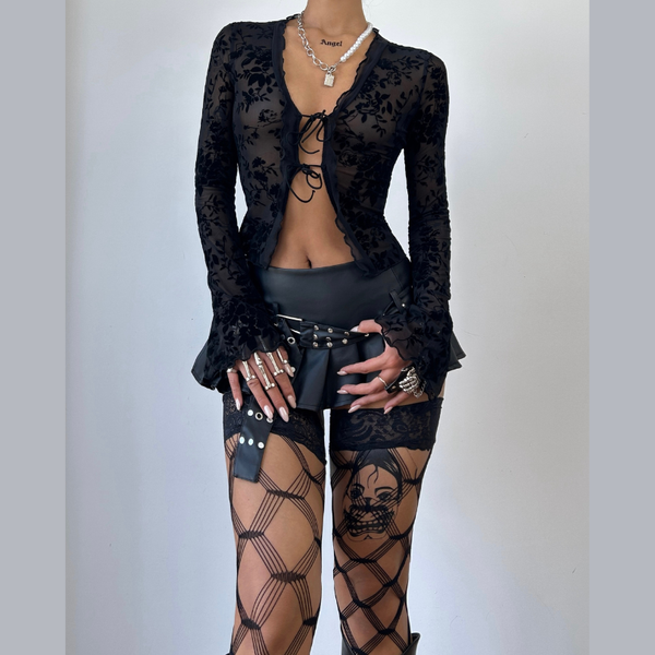 Long sleeve ruffle v neck print self tie top