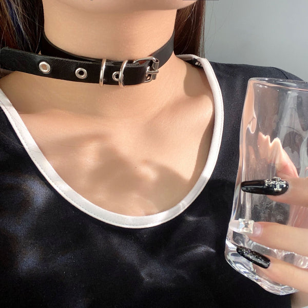 PU leather buckle o ring choker necklace