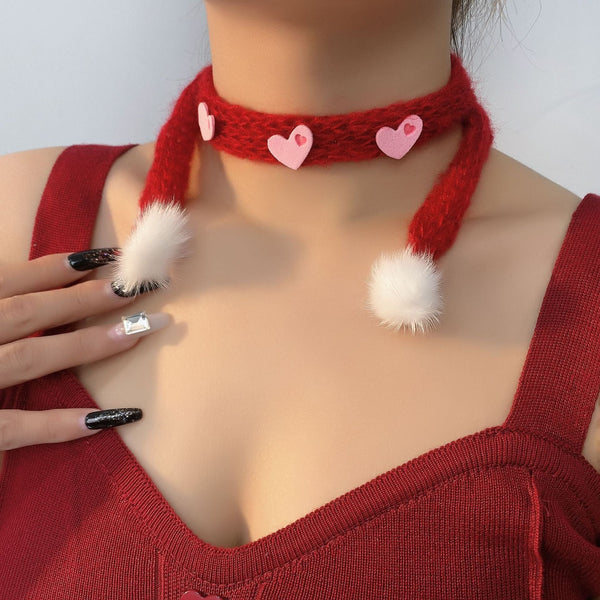 Fluffy knitted heart decor necklace