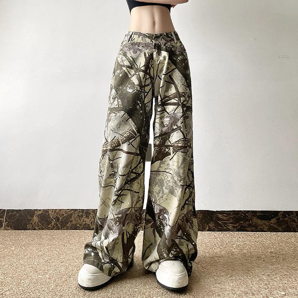 Button pocket zip-up camouflage ruched pant