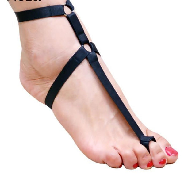 O ring solid layered foot harness