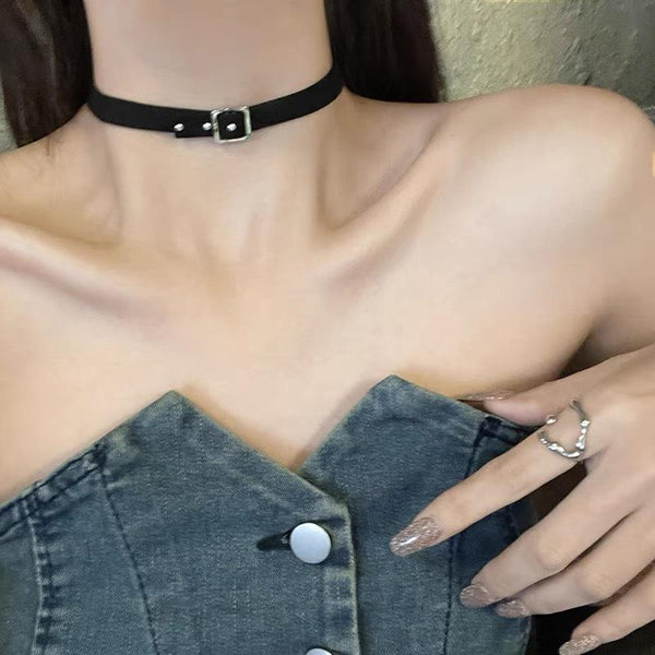 Buckle heart chain choker necklace