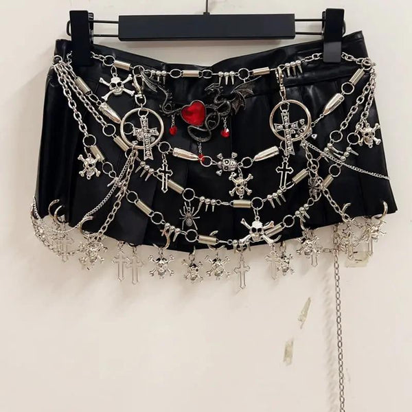 Pleated metal chain o ring black mini skirt