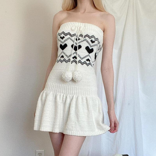 Sweetheart pattern sweater tube mini dress