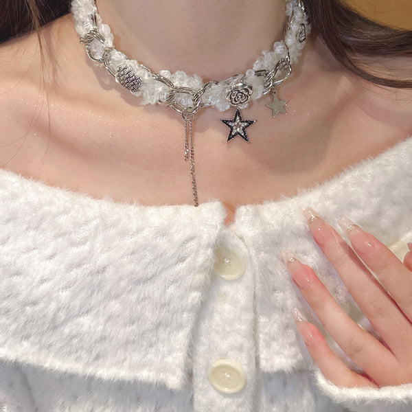 Fluffy star pendant tassels choker necklace