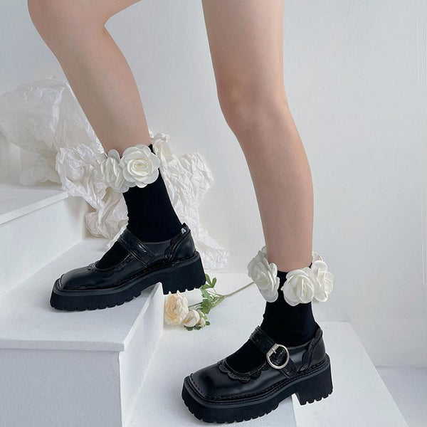 Flower applique long socks